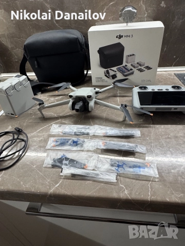Dji mini 3 fly more combo + smart controller+ dji care refresh, снимка 2 - Дронове и аксесоари - 51549045