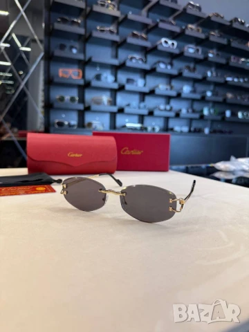 очила с черен обикновен калъф и ув защита cartier, снимка 4 - Слънчеви и диоптрични очила - 51410389
