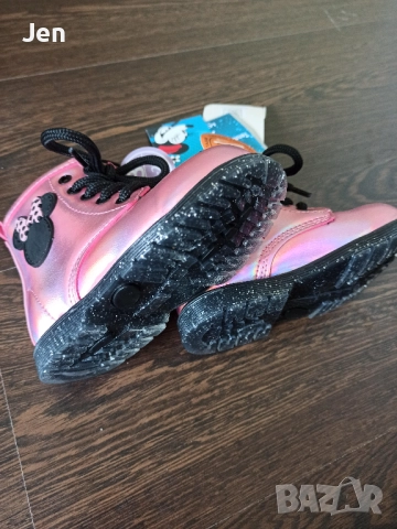 Нови ботушки на Мини Маус, 23 ном., снимка 7 - Детски боти и ботуши - 51775530