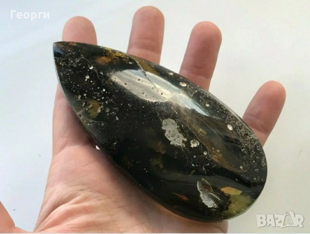 Голям красив природен Балтийски кехлибар  84.31 грама.