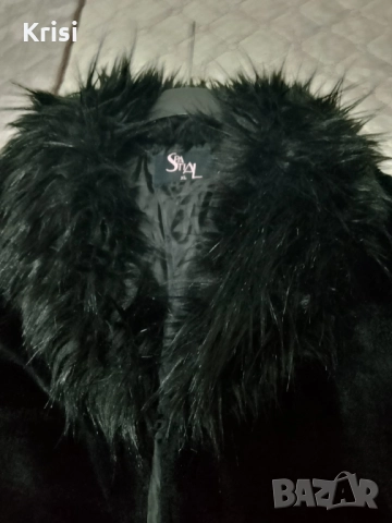 Дамско пухено яке с яка с косъм, снимка 3 - Якета - 52518364