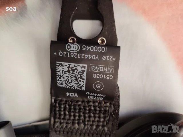 Audi A8 D4 Преден Десен колан Черен 4H0857706A, снимка 5 - Части - 47654157