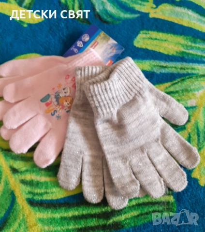 Нов комплект шапка и два чифта ръкавички с Пес Патрул, снимка 4 - Шапки, шалове и ръкавици - 52957012