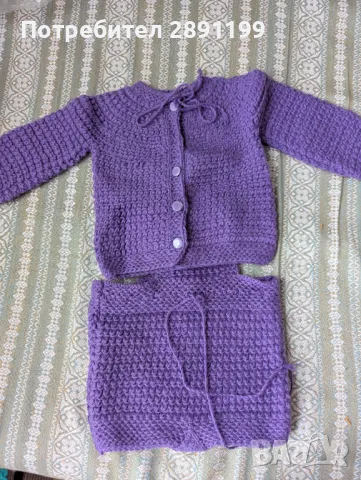 Бебешки ръчно плетени комплекти и жилетки