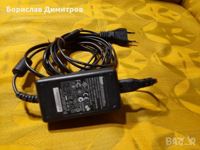 Продавам захранващ адаптер 12 V 2.5 A, снимка 3 - Друга електроника - 30971007
