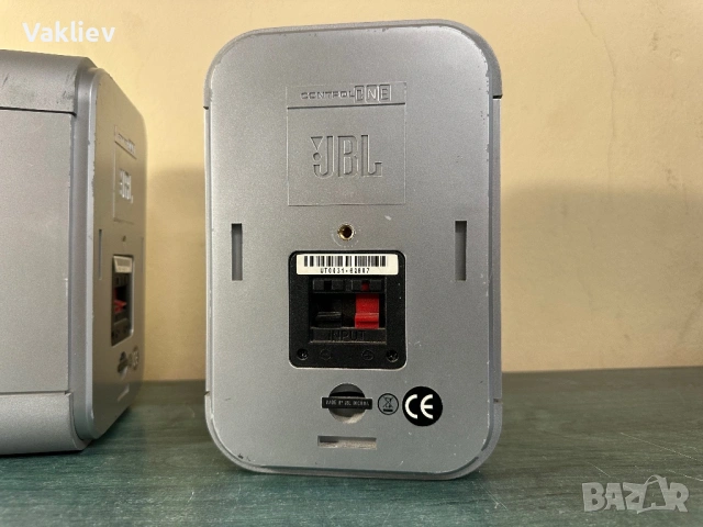 Професионални компактни монитори JBL Control One, снимка 5 - Тонколони - 54340615