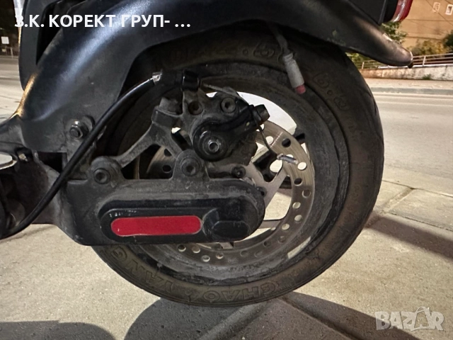 Електрическа тротинетка Ducati Pro II Plus, 350W,, 25км, снимка 8 - Велосипеди - 52417134