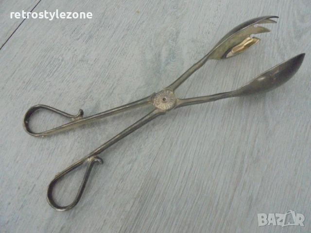 № 8152 Стара щипка за сервиране – E.P. ZINC