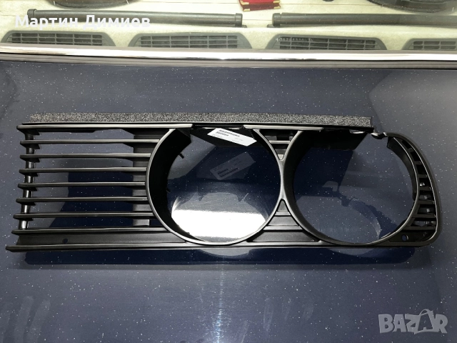 Решетка около фарове BMW E30