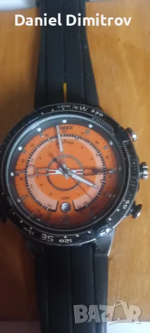Интересен хронограф,,Timex, снимка 2 - Мъжки - 55846660