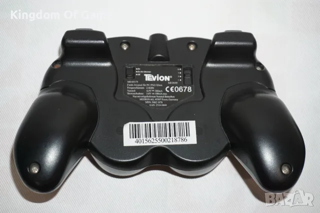 Два броя Оригинални Контролери Tevion MD85175 за PC/PS2/XBOX Made In Germany, снимка 5 - Аксесоари - 55753033