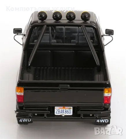 Toyota Hilux Pick Up Truck Xtra Cab 4x4 1985 - мащаб 1:18 на KKScale моделът е нов в кутия, снимка 5 - Колекции - 55735692