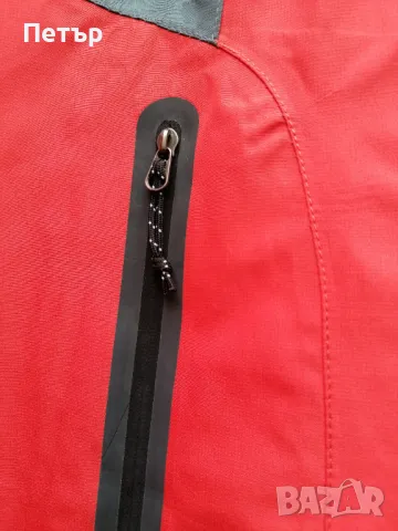 Продавам чисто ново дамско оранжево водоустойчиво и ветроустойчиво яке Arc'teryx с лепени шевов, снимка 3 - Якета - 49891731