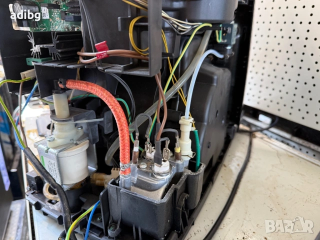 На Части - Philips LatteGo EP3241 EP 3241 / 50, снимка 10 - Кафемашини - 54295211