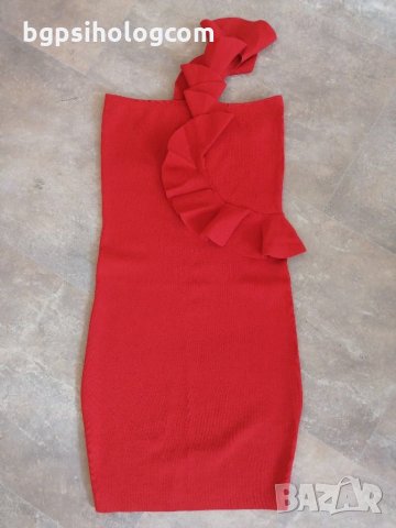 Елегантна червена рокля, снимка 1 - Рокли - 29140369
