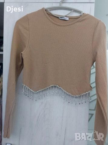 Къса блуза с камъчета, снимка 3 - Блузи с дълъг ръкав и пуловери - 52847792
