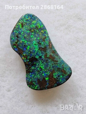 Два скъпоценни камъка