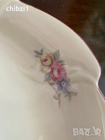 Прекрасно порцеланово плато на Китка , снимка 2 - Чинии - 52445409