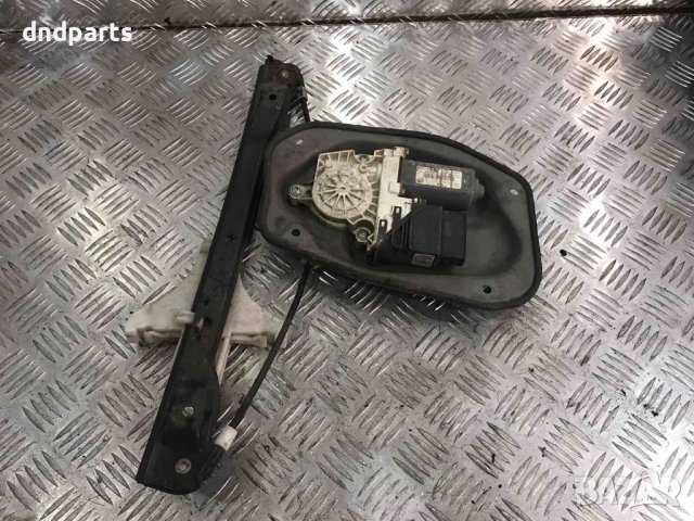 Заден десен стъклоповдигач VW Golf 5,2004г.