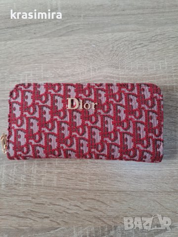 Портмонета на "Dior ", снимка 3 - Портфейли, портмонета - 40299659