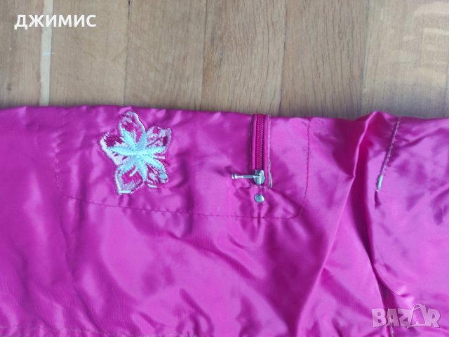 Като нов! Красив детски ски панталон. Много запазен! mountain spirit номер L , снимка 9 - Зимни спортове - 32108587