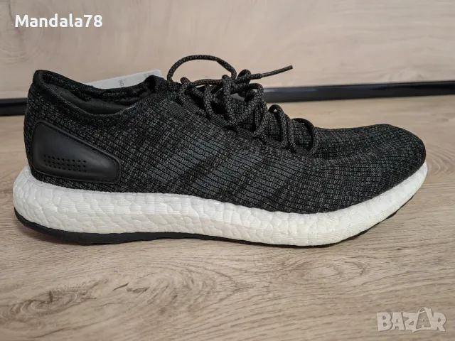 Нови оригинални Адидас.