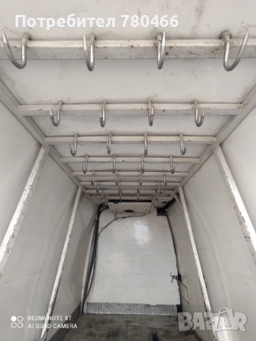 Стелаж с куки  за превоз на месо