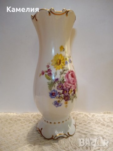 Порцеланова ваза 