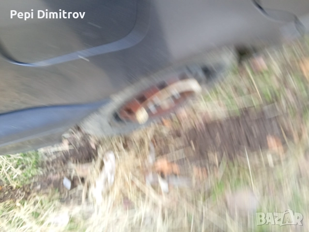 Вратичка резервоар Volkswagen Golf III Hatchback (08.1991 - 07.1998), снимка 2 - Части - 52820735