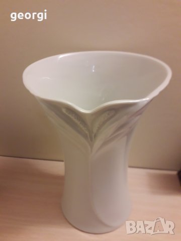 Немска порцеланова ваза, снимка 2 - Вази - 34284739