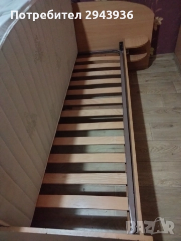 Спалня и 5 крилен гардероб с надстройка.Материал ПДЧ -18мм., снимка 4 - Спални и легла - 52674126