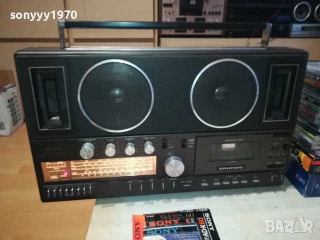 GRUNDIG-ИДЕАЛНА КОЛЕКЦИОНЕРСКА МАШИНА 1008251237