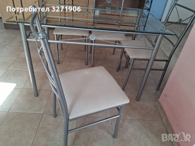 Стъклена маса + 4 стола, снимка 5 - Маси - 54299094