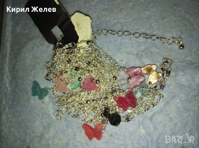 НЕЖНО ПОСРЕБРЕНО АРТ КОЛИЕ с ЦВЕТНИ ПЕПЕРУДКИ ФИНА ВЕРИЖКА 38933, снимка 10 - Колиета, медальони, синджири - 42057417