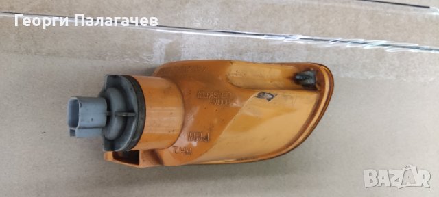 Преден десен мигач за Ford Focus XS4X13368A XS4X-13368-A, снимка 2 - Части - 42837624