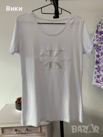 Дамска тениска в размер в S-M, снимка 3 - Тениски - 44275759