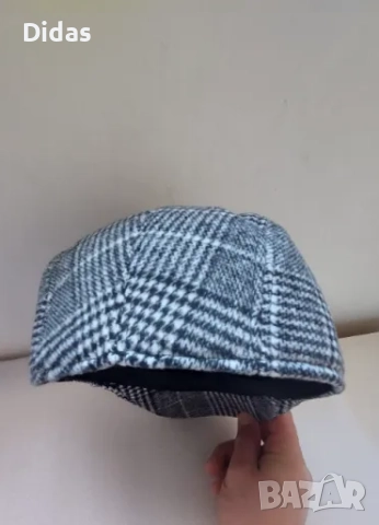 Зимна шапка с козирка - сива, снимка 3 - Шапки - 52106329