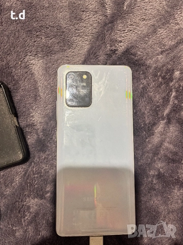 Продавам Samsung galaxy s10 lite