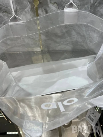 чанти alo Sheer Tote Bag
, снимка 7 - Чанти - 50578740