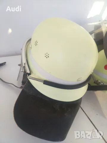 Продавам 7 броя пожарникарски каски / шлем.  Внос от Германия!  Каските са запазени/здрави.  Снимал , снимка 6 - Други ценни предмети - 48559976