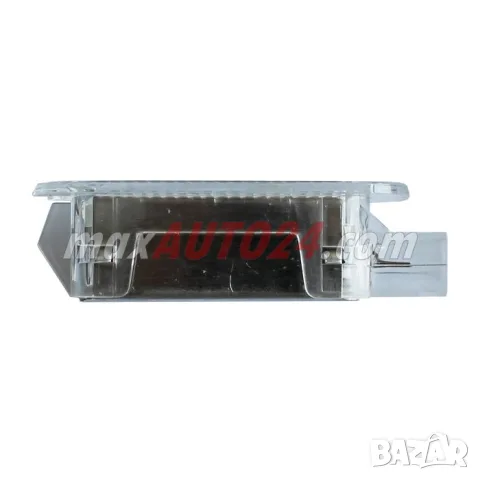 LED плафони за врата Mercedes C ML A E CL CLS S SL B R G и Vito, снимка 4 - Аксесоари и консумативи - 55864665