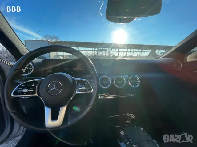 Mercedes-Benz CLA220 4MATIC 2022 , снимка 11 - Автомобили и джипове - 48621756