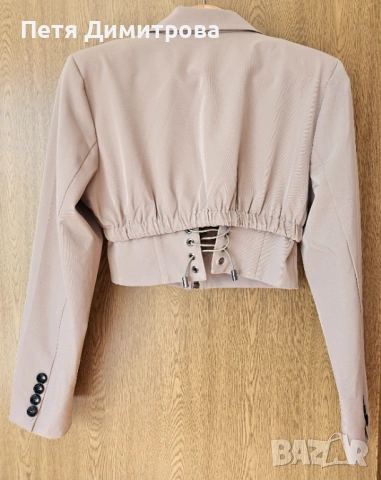 Късо сако, снимка 2 - Сака - 54319752