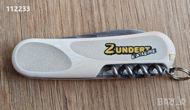 Victorinox Evolution Grip 10 White Winter Magic Limited Edition 2016, снимка 3 - Ножове - 53336091