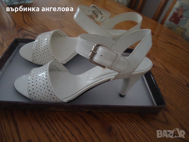 Дамски обувки тип сандал от лак, снимка 2 - Сандали - 40481485