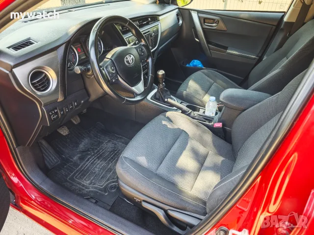 Toyota Auris D4D 2000 Diesel, снимка 9 - Автомобили и джипове - 55816478