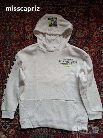 Анурак, снимка 3 - Детски анцузи и суичери - 40638055