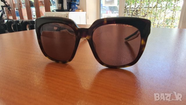 Дамски слънчеви очила Balenciaga, снимка 3 - Слънчеви и диоптрични очила - 38106516