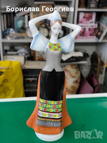 Унгарска порцеланова статуетка Budapest Aquincum 