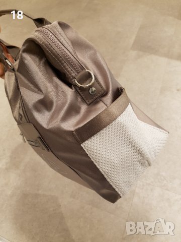 Дамска чанта, снимка 4 - Чанти - 40429182